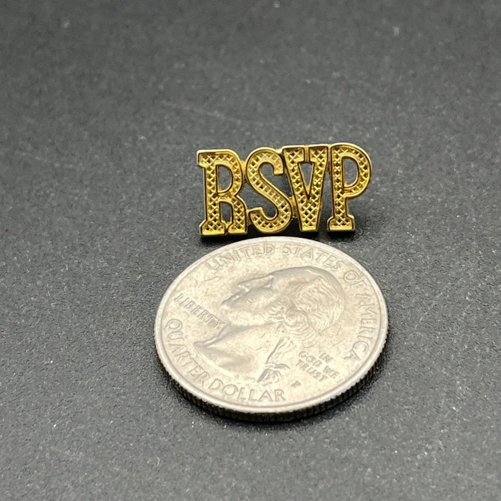 RSVP‎ Gold Tone Lapel Hat Pin
